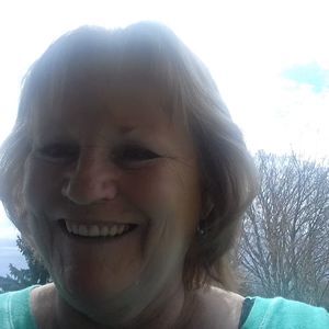 Meet your Posher, Carolyn